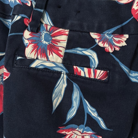 Lands' End Women's Blue Floral Mid Rise Straight Leg Chino Crop Pants Capri SZ 8 - Picture 8 of 8